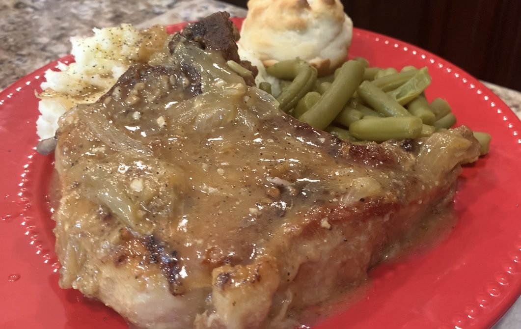 Southern Smothered Pork Chops - Shotgunred.com