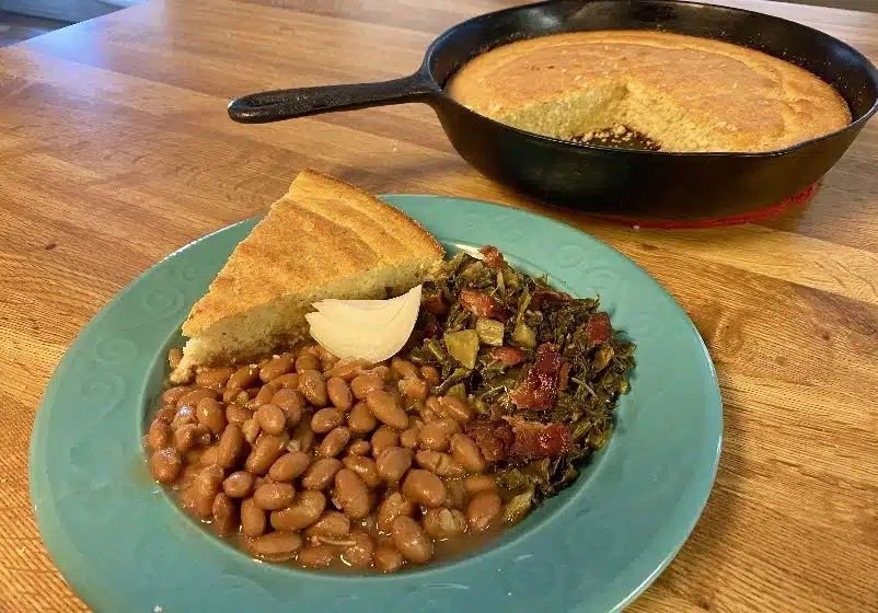 Southern Skillet Cornbread Southern Skillet Cornbread