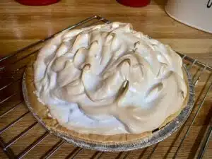 Mom's Homemade Chocolate Meringue Pie