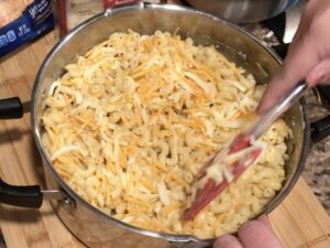 Mac and Cheese Meatloaf Casserole